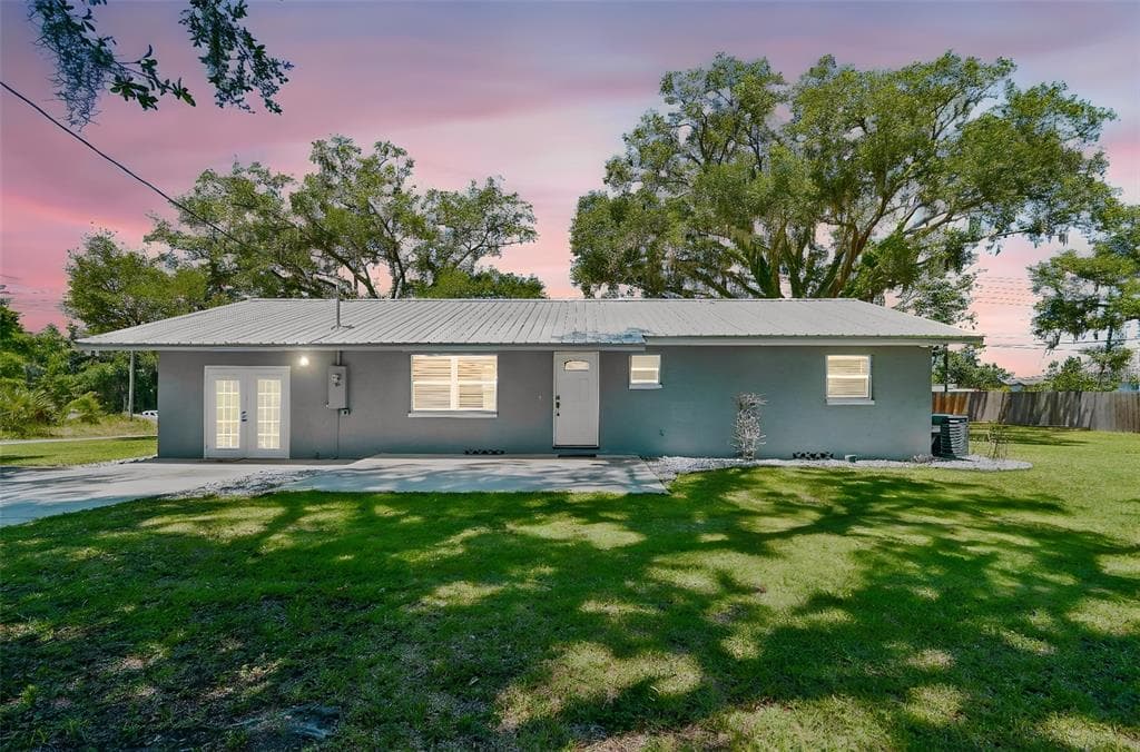 4040 NE 95TH ROAD, WILDWOOD, FL 34785