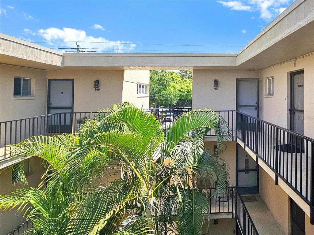 2763 WOODGATE LANE # 307, SARASOTA, FL 34231
