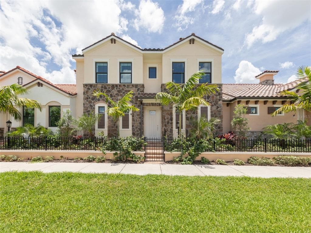 922 E VENICE AVENUE, VENICE, FL 34285