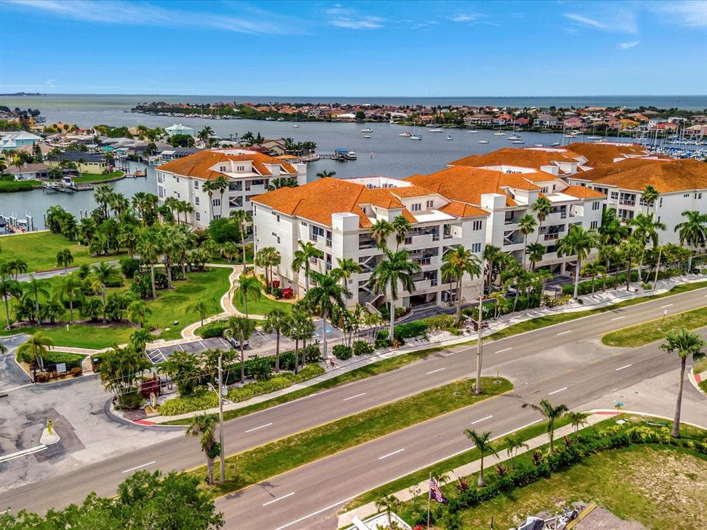 1022 BELLASOL WAY # 5302, APOLLO BEACH, FL 33572