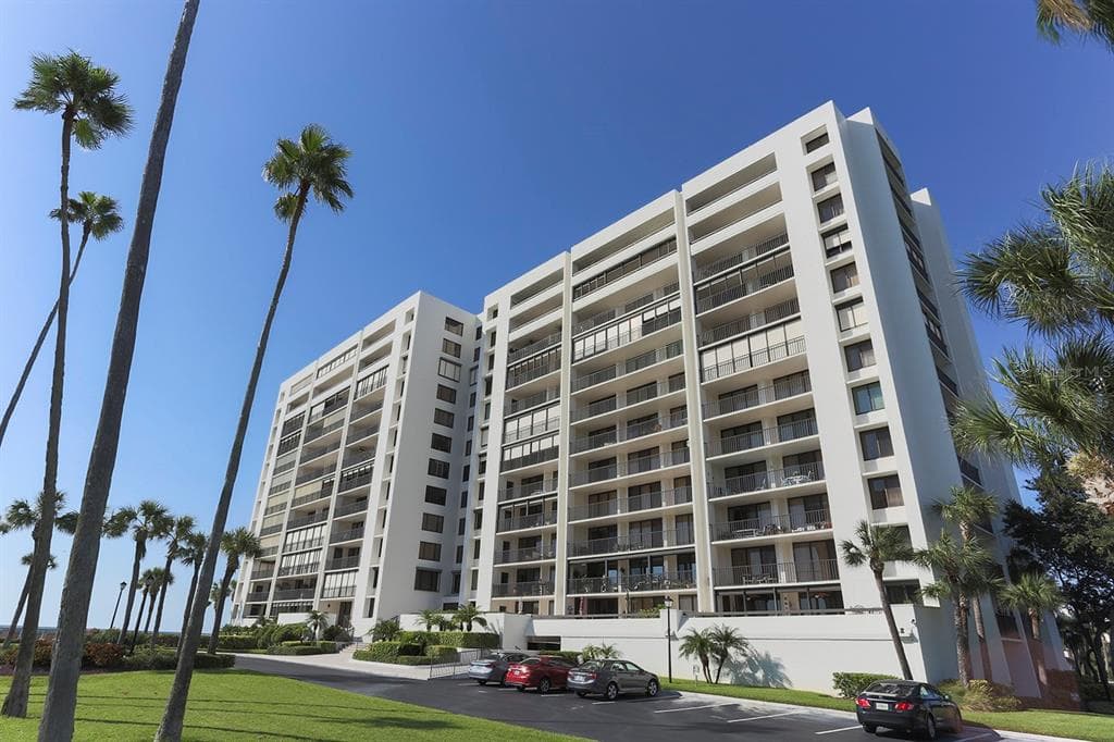 1460 GULF BLVD # 412, CLEARWATER BEACH, FL 33767