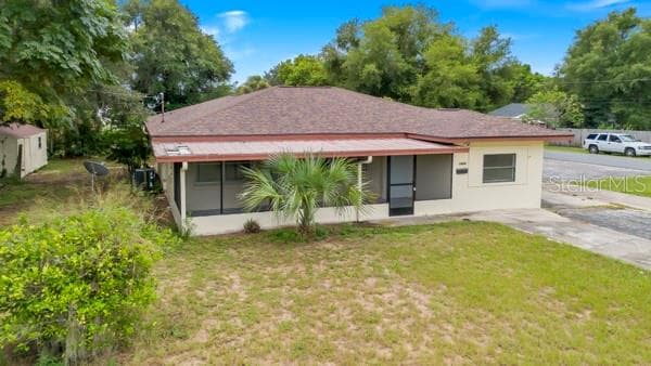 1404 E ALFRED STREET, TAVARES, FL 32778