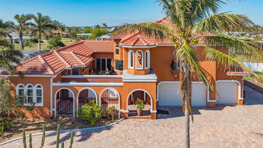 108 ROSELLE COURT, PORT CHARLOTTE, FL 33952