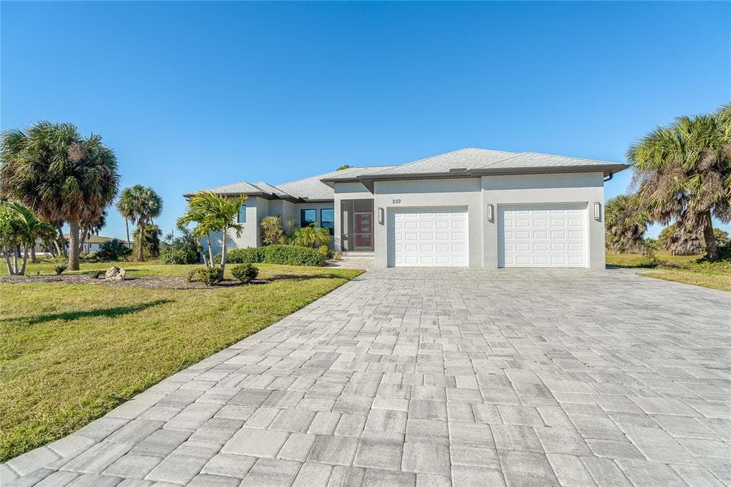 237 W PINE VALLEY LANE, ROTONDA WEST, FL 33947