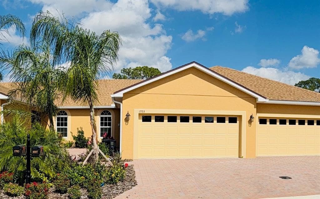 1703 LINZ COURT, WINTER HAVEN, FL 33884