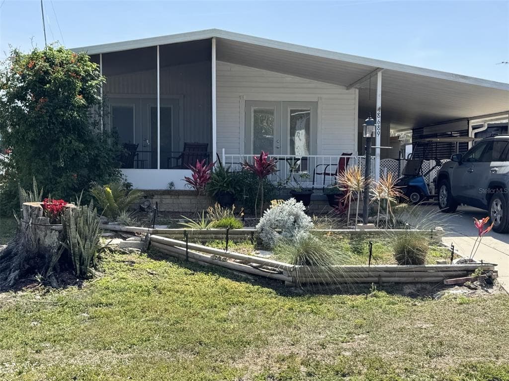 8689 BREEZE HILL DRIVE, LAKE WALES, FL 33898