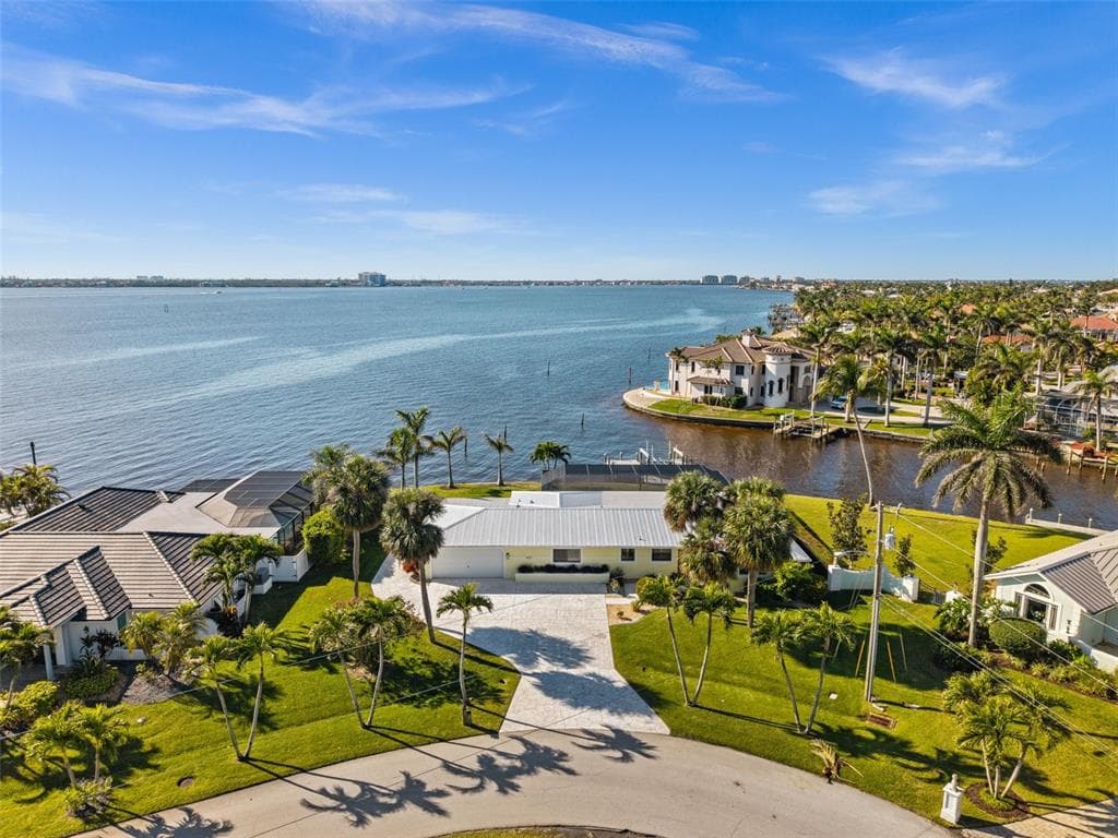 1600 EDITH ESPLANADE, CAPE CORAL, FL 33904