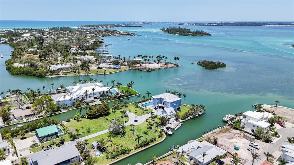 630 DE NARVAEZ DRIVE, LONGBOAT KEY, FL 34228