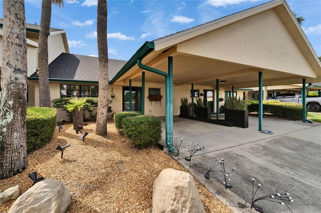 644 YARDARM DRIVE # 22, APOLLO BEACH, FL 33572