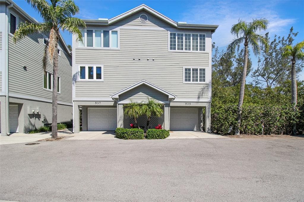 535 FOREST WAY, LONGBOAT KEY, FL 34228