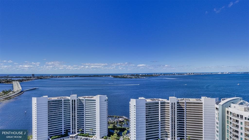 555 QUAY COMMON # 2004, SARASOTA, FL 34236