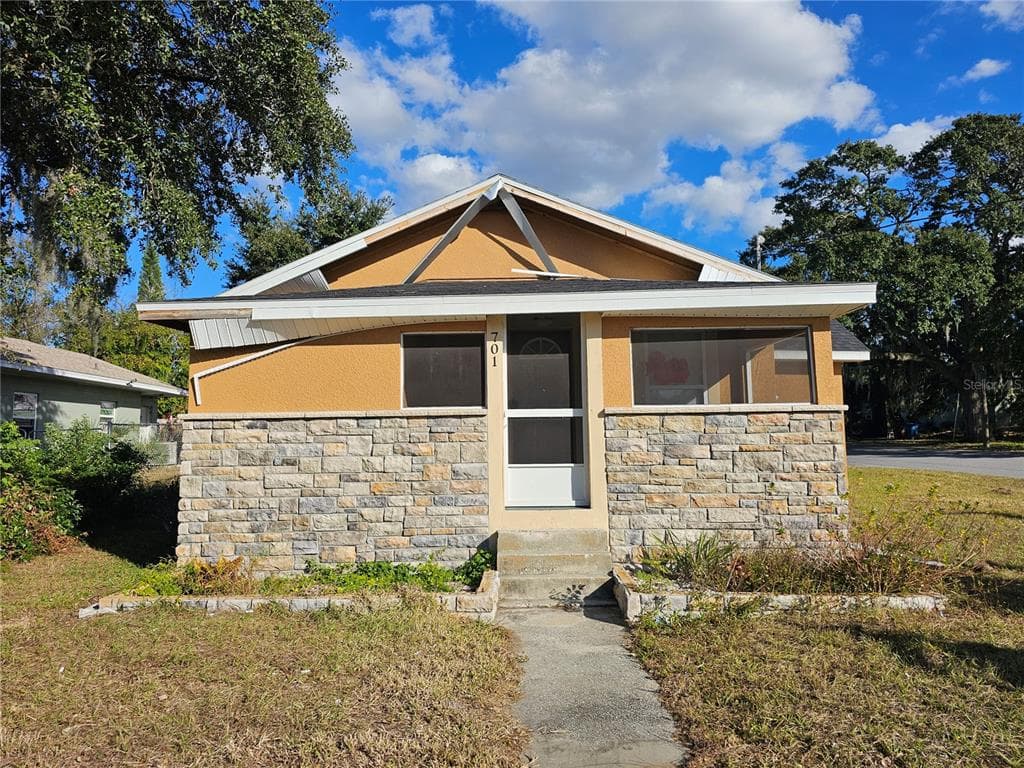 701 N 7TH ST, HAINES CITY, FL 33844