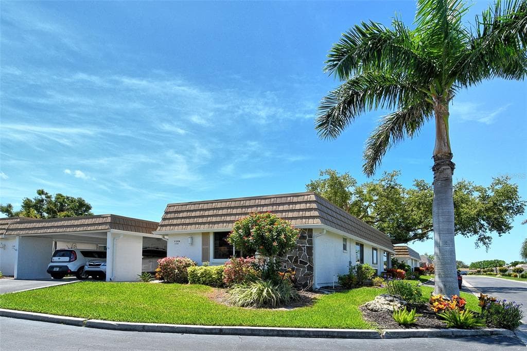 2308 WATERBLUFF PLACE # V304, SARASOTA, FL 34231