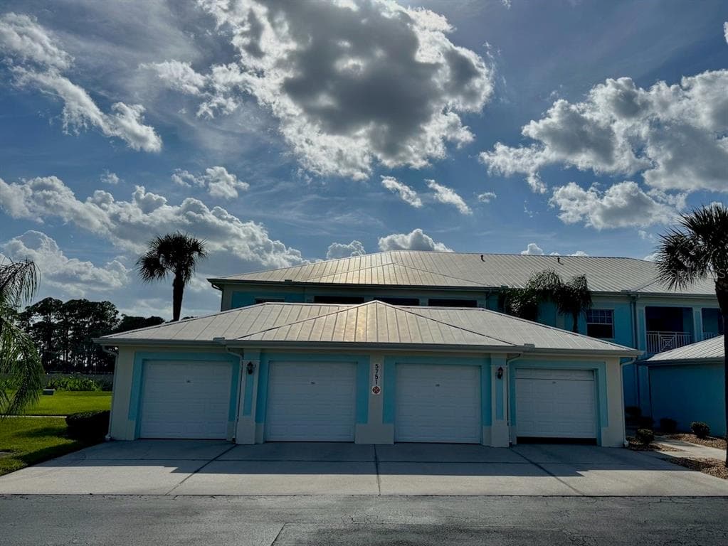 5751 SABAL TRACE DRIVE # 201, NORTH PORT, FL 34287