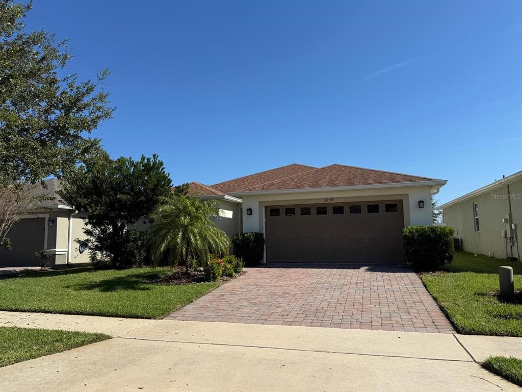 3230 BAYOU LANE, TAVARES, FL 32778