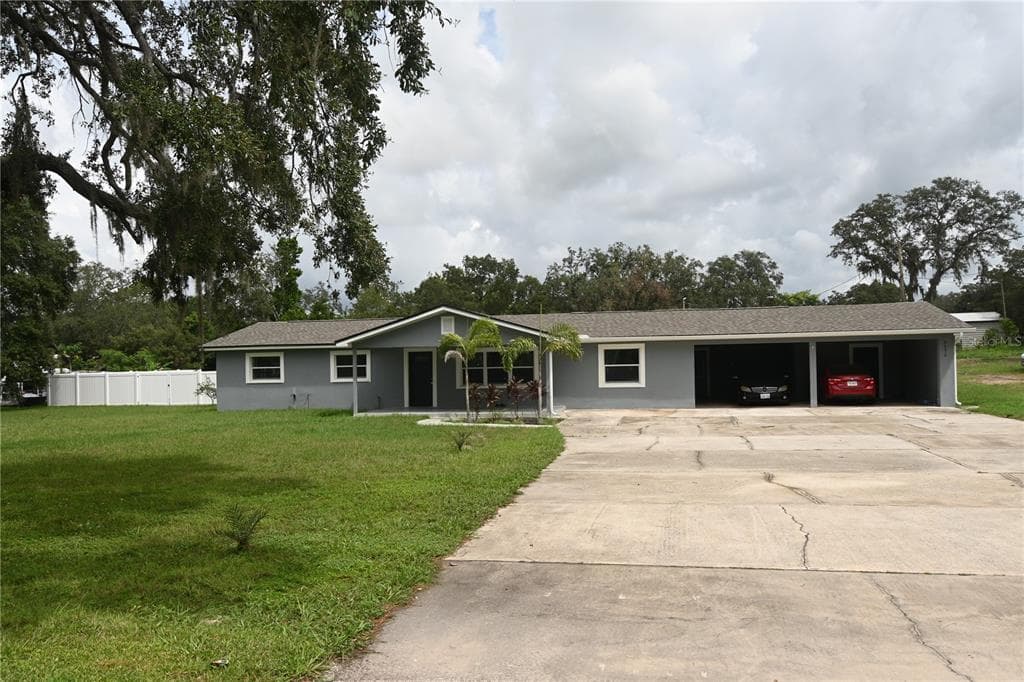5372 E JOHNSON AVENUE, HAINES CITY, FL 33844