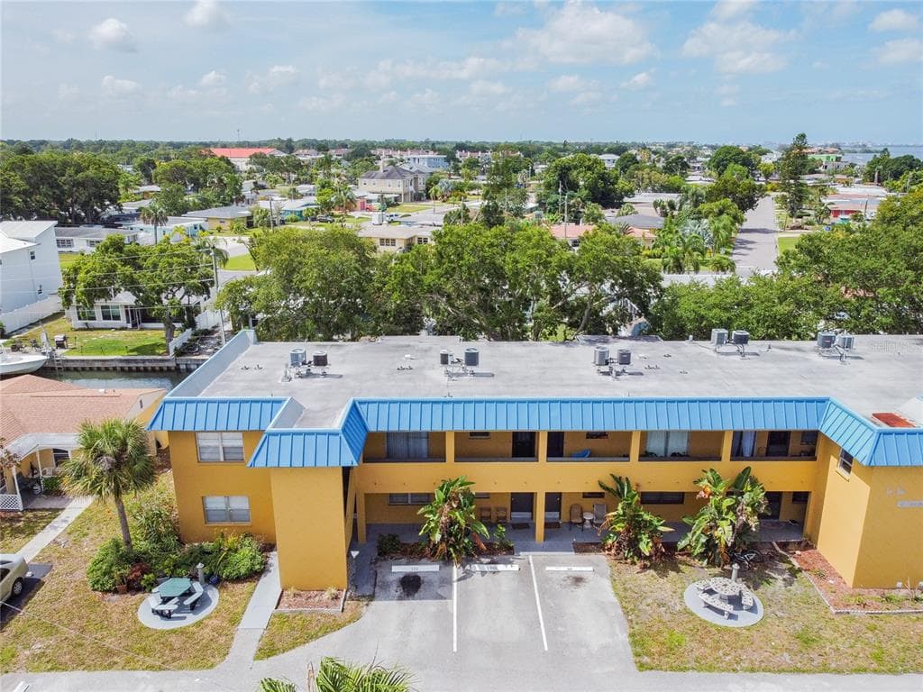 439 S PAULA DRIVE # 202, DUNEDIN, FL 34698