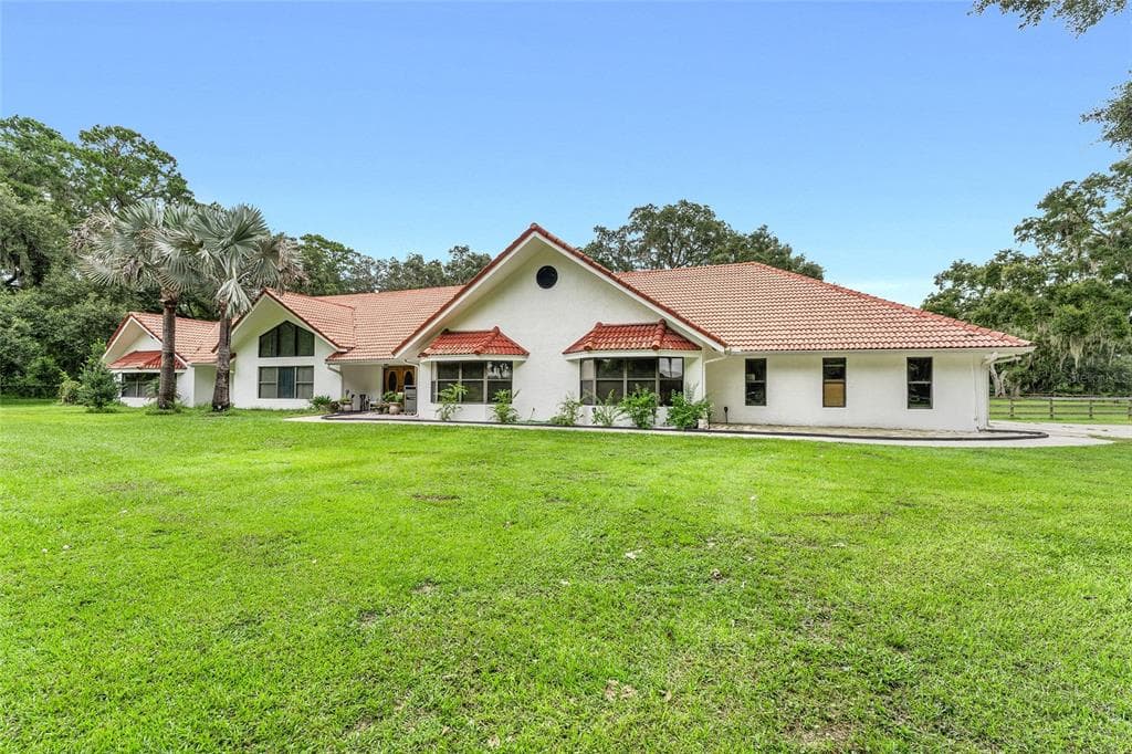 553 NE 205TH AVENUE, WILLISTON, FL 32696