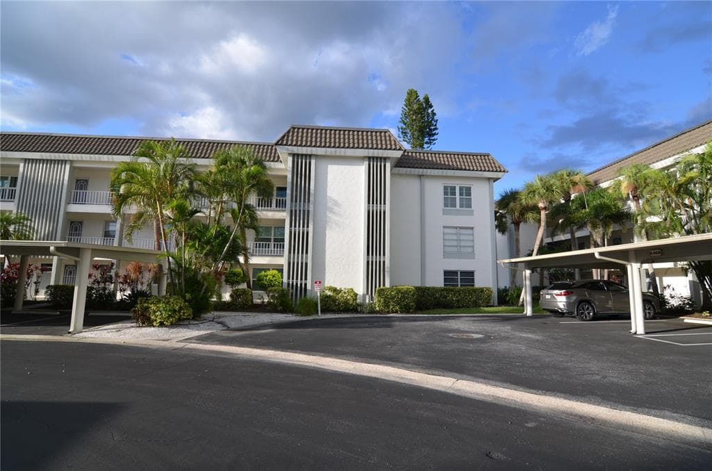 4420 EXETER DRIVE # 208, LONGBOAT KEY, FL 34228