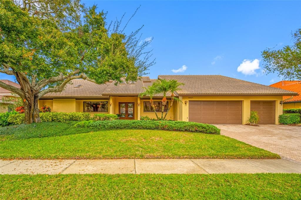 9807 COMPASS POINT WAY, TAMPA, FL 33615