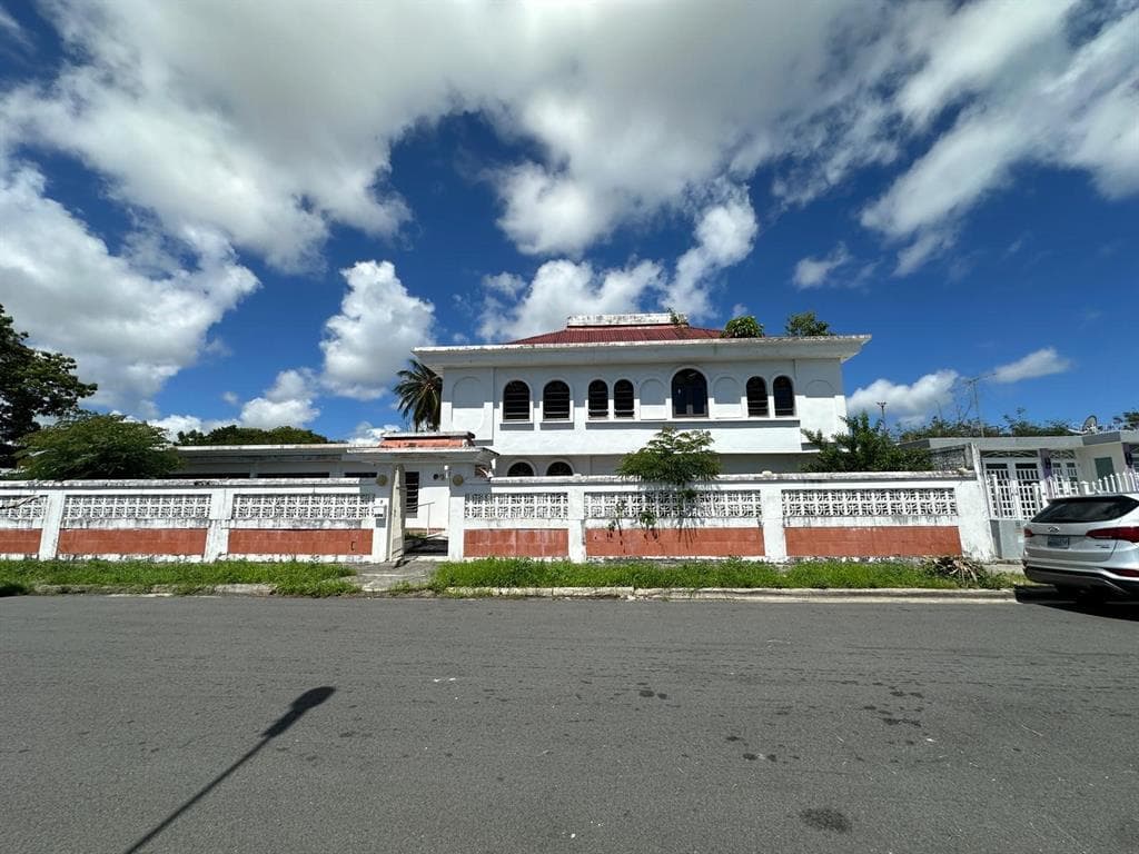 5 Calle 519 QB6 URBANIZACIÓN COUNTRY CLUB, CAROLINA, PR 00982