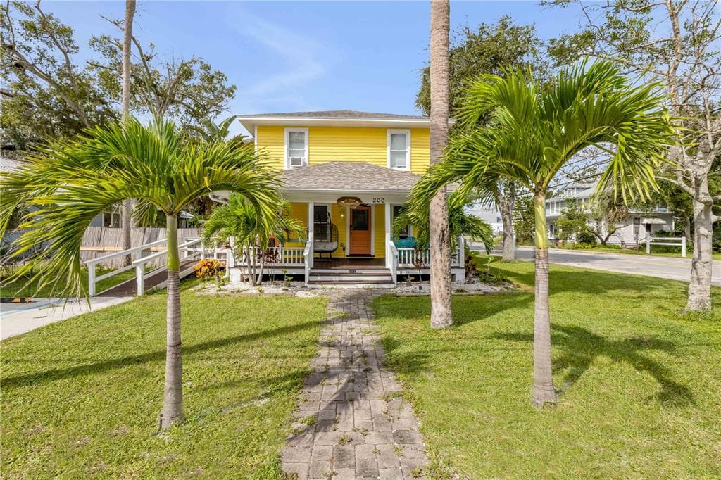 200 LIVE OAK STREET, NEW SMYRNA BEACH, FL 32168