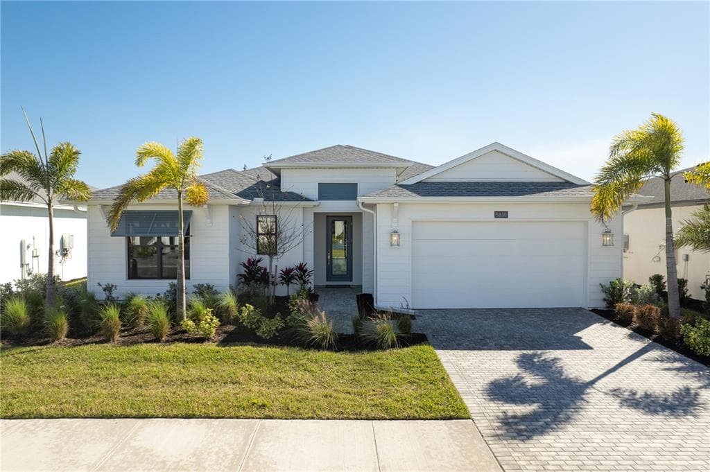 5830 FREESTONE CIRCLE, APOLLO BEACH, FL 33572