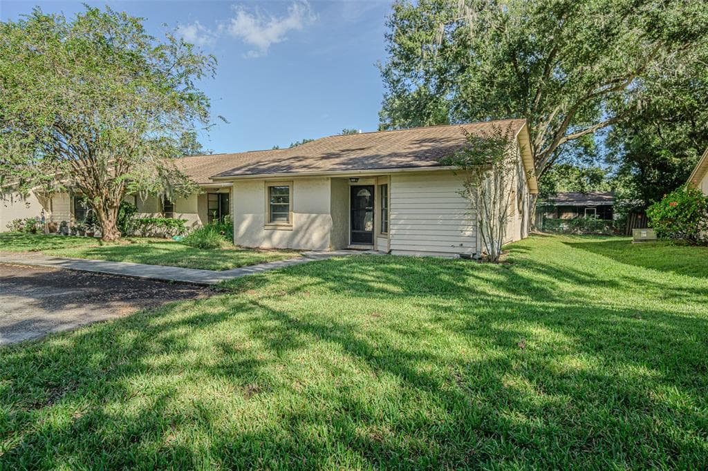 2010 CEDAR RUN DRIVE, PLANT CITY, FL 33563