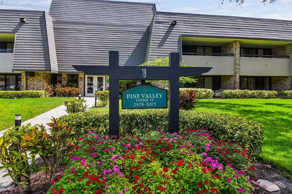 36750 US HIGHWAY 19 N # 19213, PALM HARBOR, FL 34684