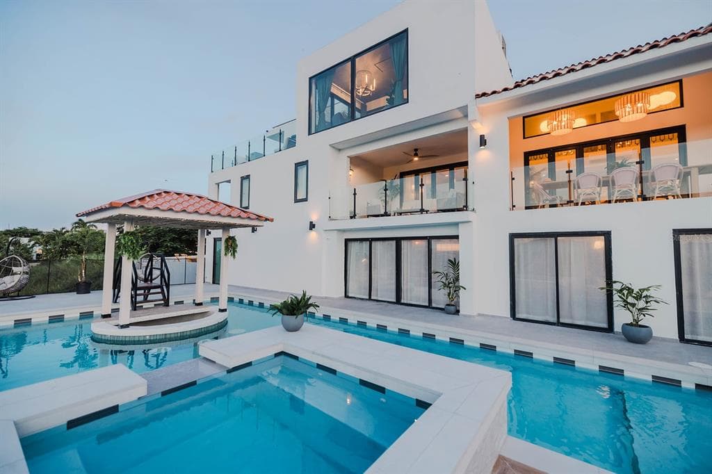 13-14 PORT ROAD, HUMACAO, PR 00791