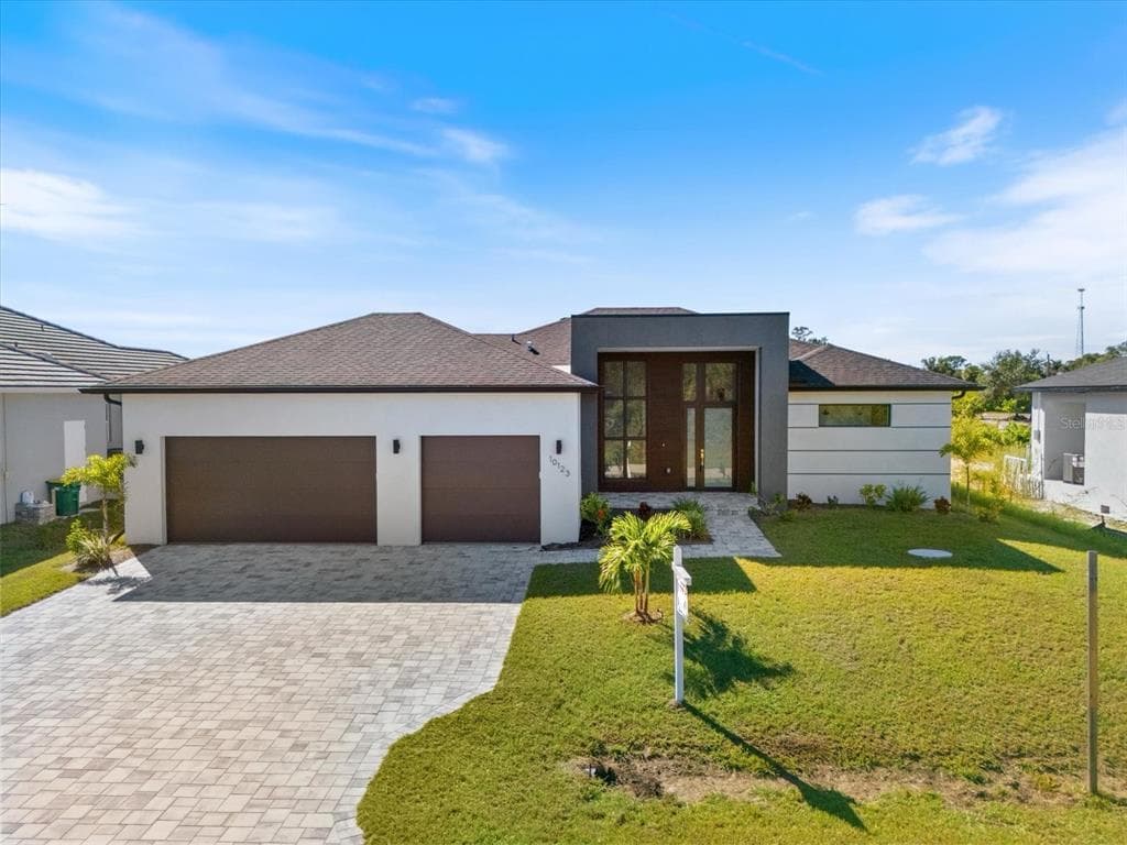 10123 BOYLSTON STREET, PORT CHARLOTTE, FL 33981