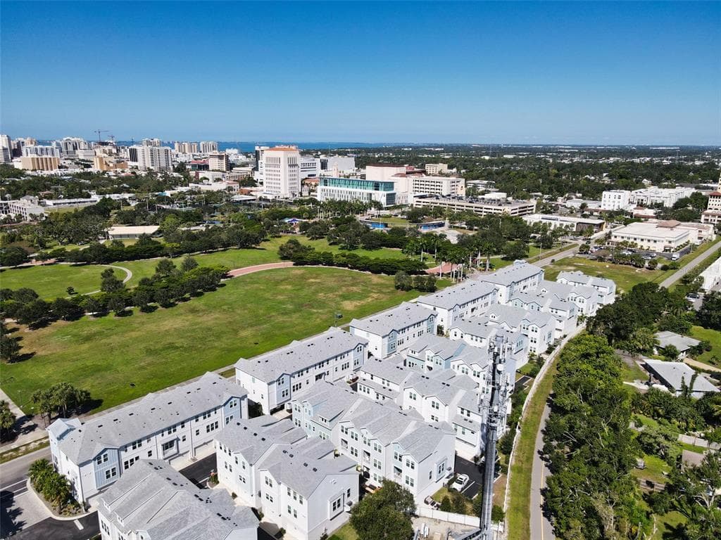 2467 MANGUM COURT, SARASOTA, FL 34237