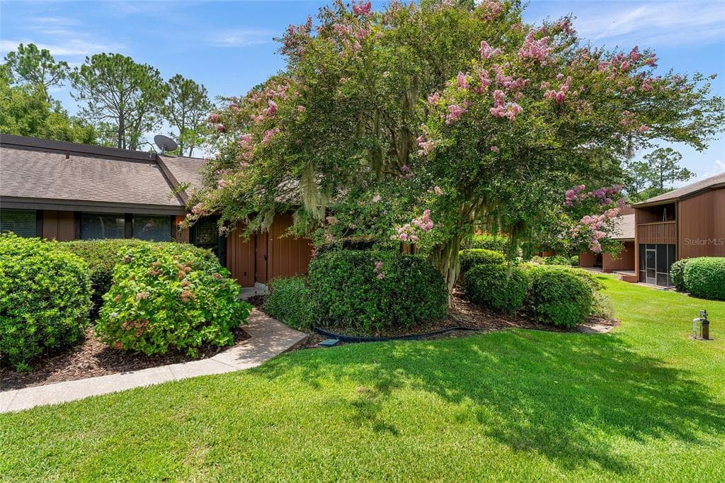 19660 SW 83RD PLACE ROAD # C13, DUNNELLON, FL 34432