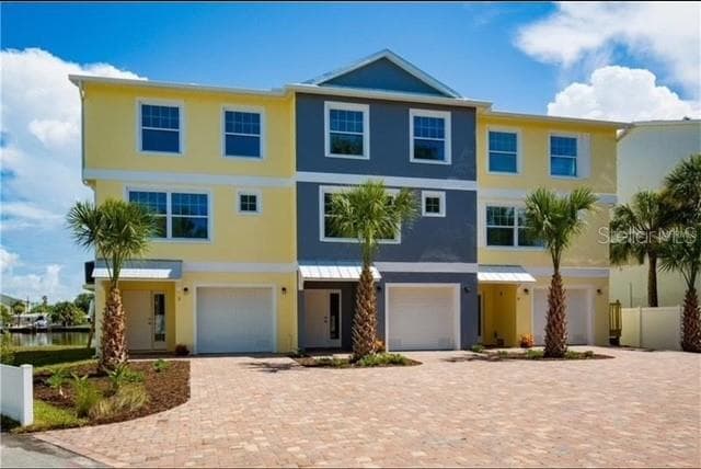 100 WINDRUSH BOULEVARD # 2, INDIAN ROCKS BEACH, FL 33785