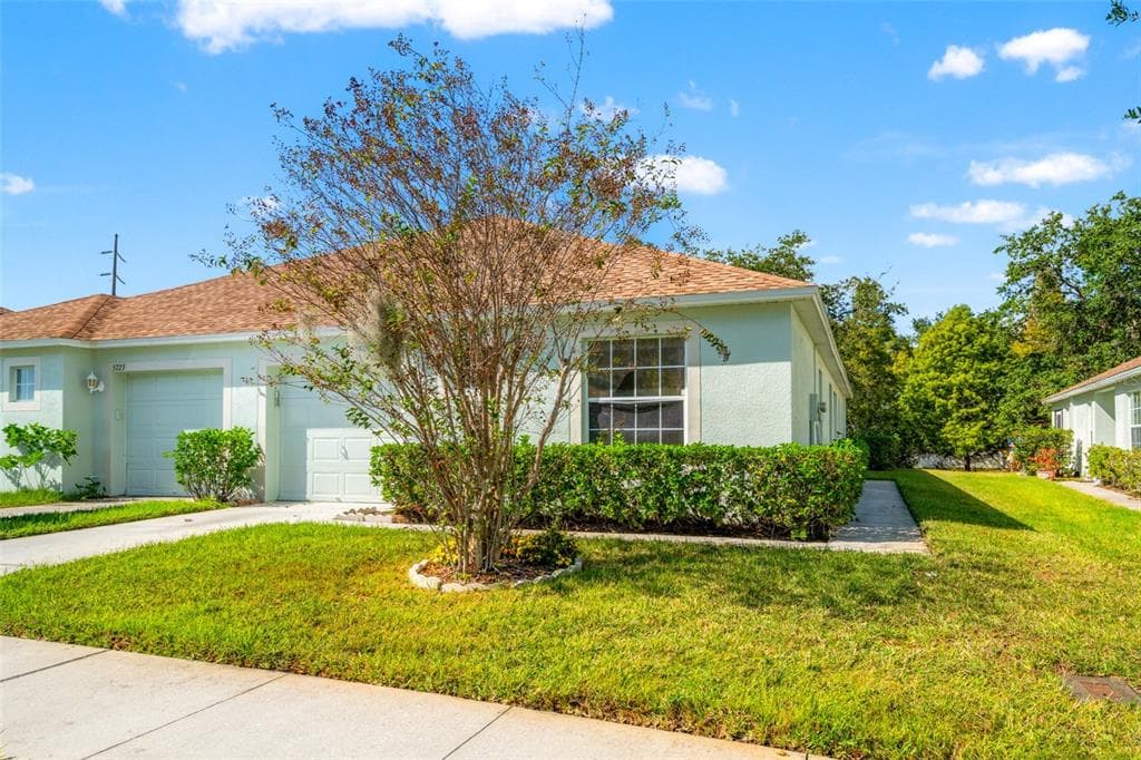 5727 AUTUMN SHIRE DRIVE, ZEPHYRHILLS, FL 33541
