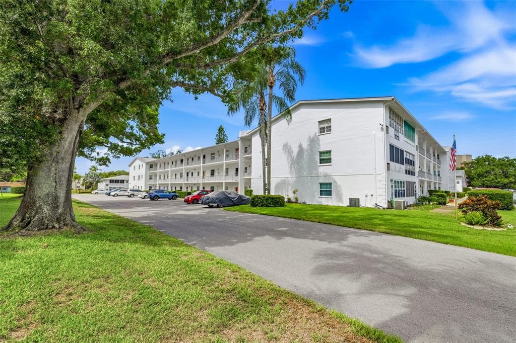 400 GLENNES LANE # 206, DUNEDIN, FL 34698