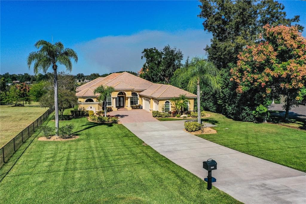 2918 CLUBHOUSE ROAD, LAKELAND, FL 33812