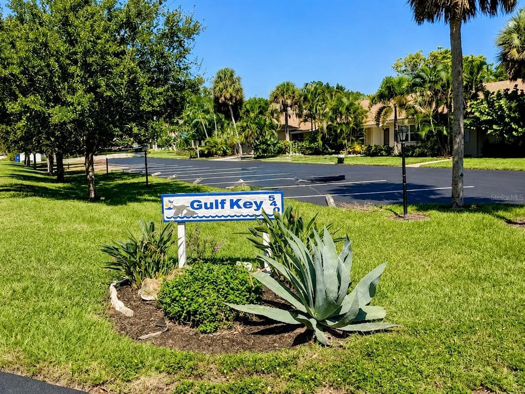540 NEPTUNE AVENUE # 7, LONGBOAT KEY, FL 34228
