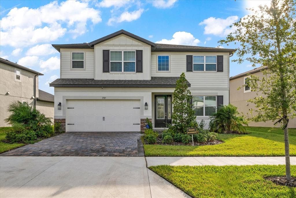 5707 MAYDALE AVENUE, WESLEY CHAPEL, FL 33545