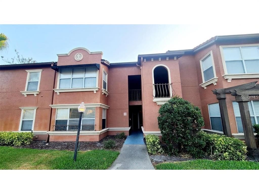 5116 CONROY ROAD # 12, ORLANDO, FL 32811