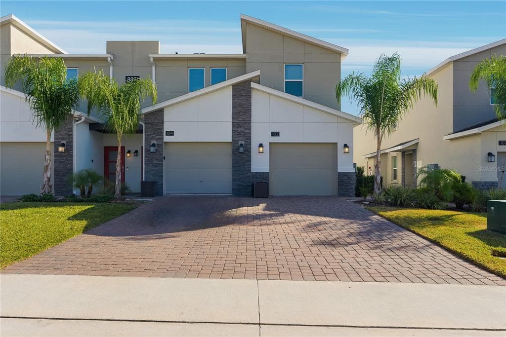 8871 CABOT CLIFFS DRIVE # 102, DAVENPORT, FL 33896