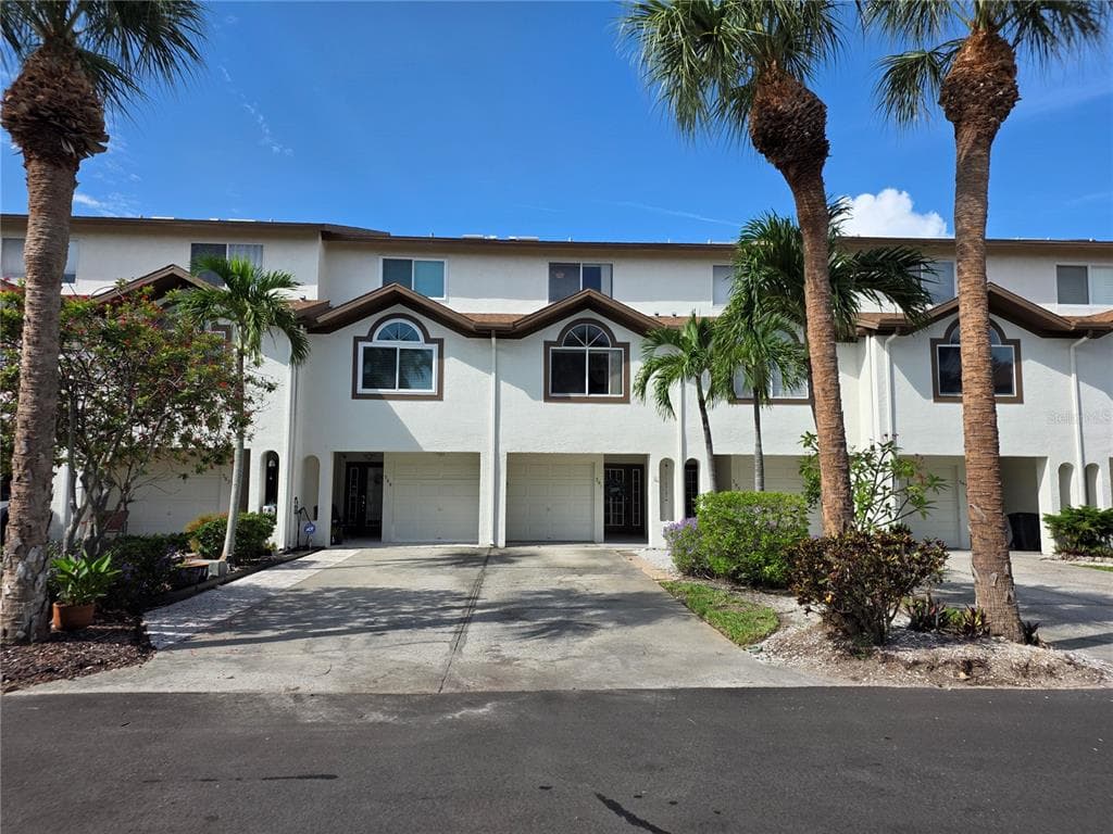 391 MADEIRA CIRCLE, TIERRA VERDE, FL 33715