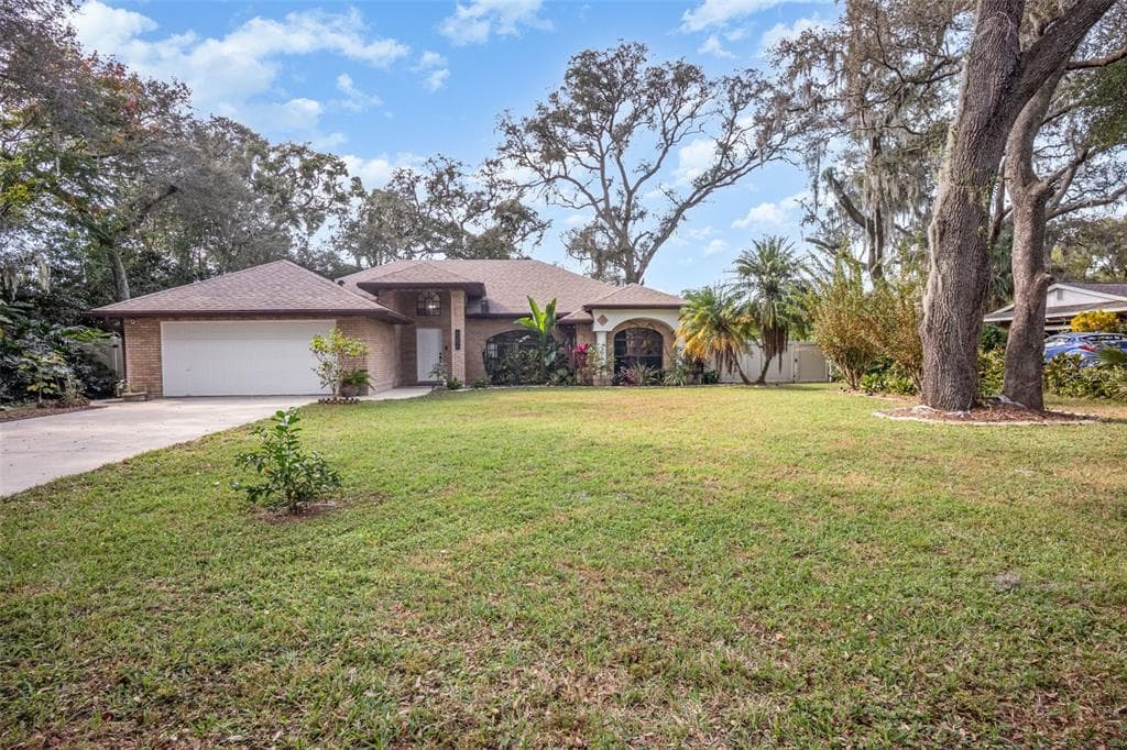 1356 CANARY DRIVE, DELAND, FL 32720