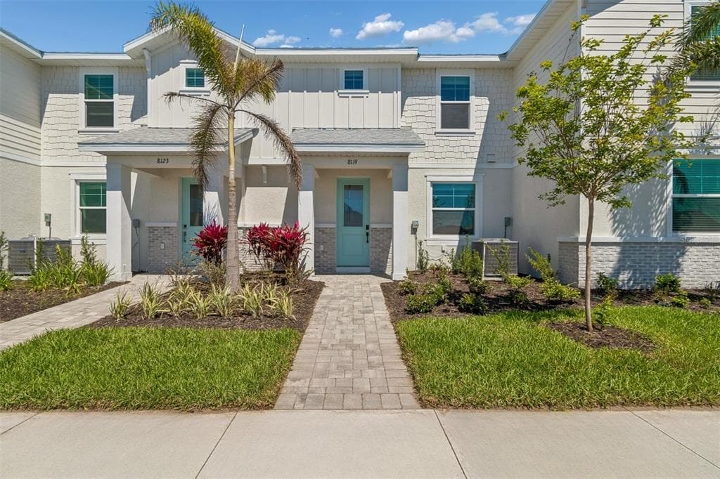 8119 SEAFLOWER PARKWAY, BRADENTON, FL 34210