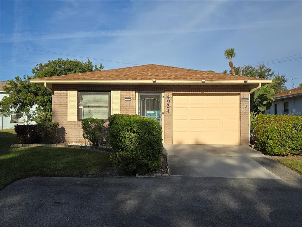 4924 LIVE OAK CIRCLE # 115, BRADENTON, FL 34207
