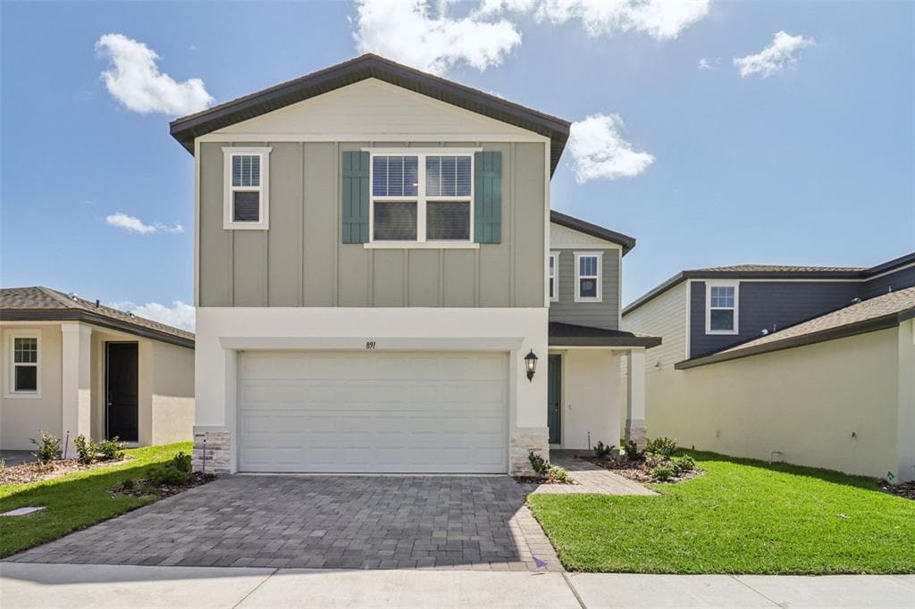 891 SUNSHOWER DRIVE, LADY LAKE, FL 32159