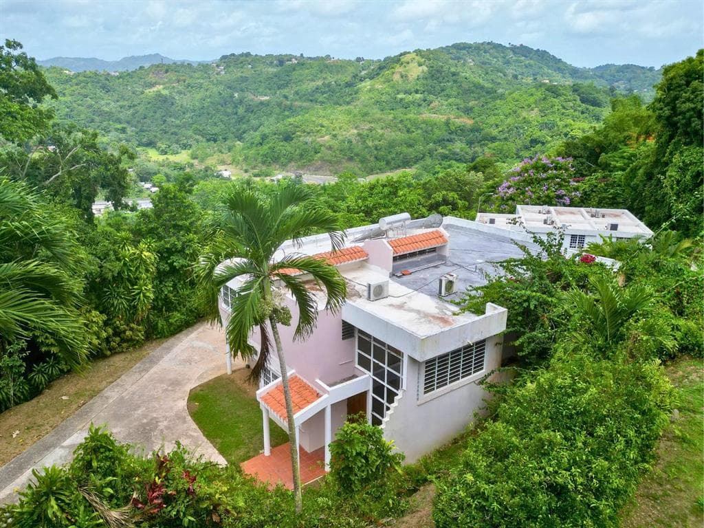 D 17 SUNSET HILLS, GUAYNABO, PR 00970