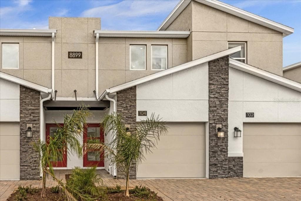8899 CABOT CLIFFS DRIVE # 104, DAVENPORT, FL 33896