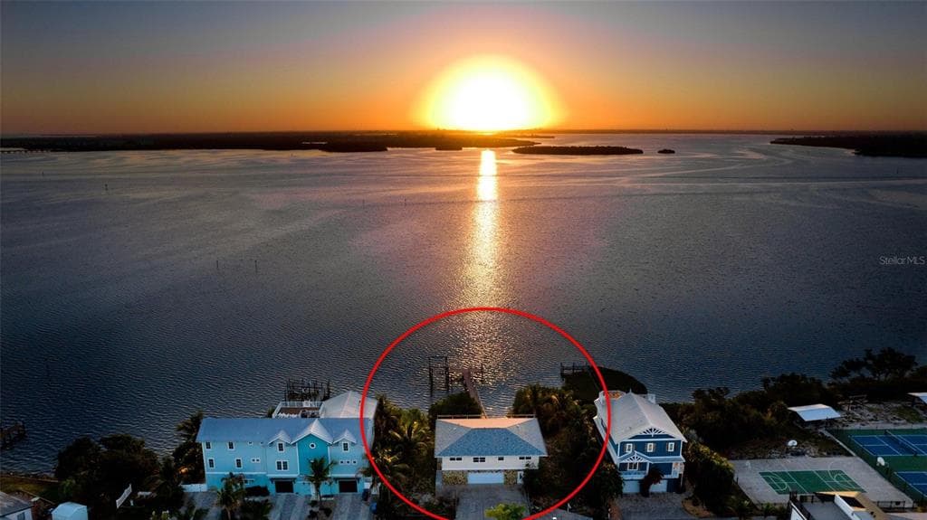 2512 AVENUE A, BRADENTON BEACH, FL 34217