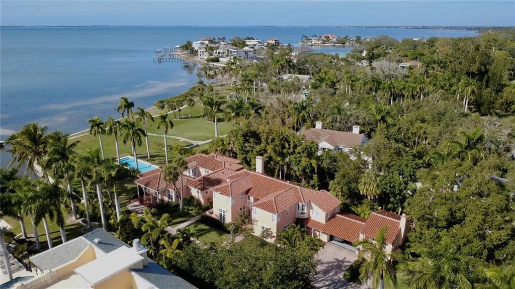 4511 BAY SHORE ROAD, SARASOTA, FL 34234